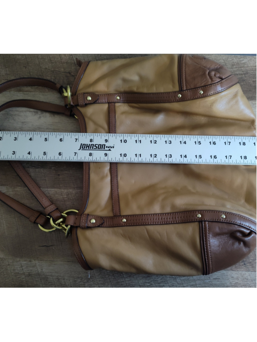 Women's Coach Shoulder Bag Tan and Brown Leather - Picture 13 of 13